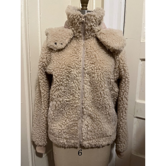 Abercrombie & Fitch Faux Teddy Sherpa Jacket with Detachable Hood - Picture 3 of 10